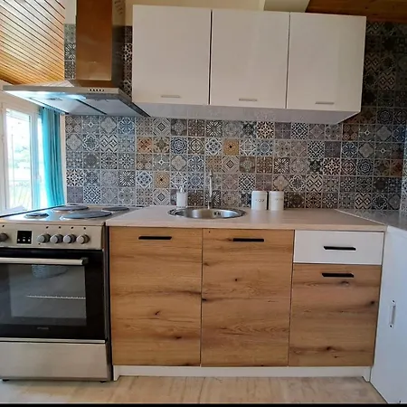 Lagoon 78 Argostoli (Kefalonia)